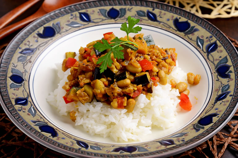 野菜と大豆とくるみで作るドライカレー