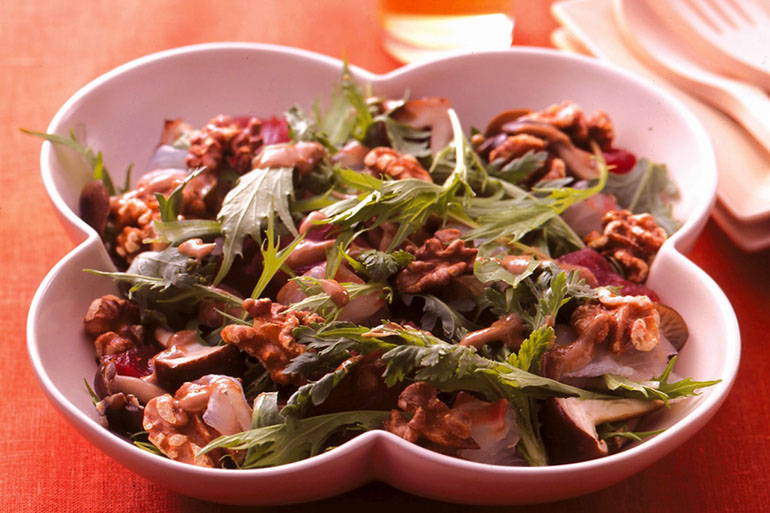 くるみドレッシングの海鮮サラダ カリフォルニア くるみ協会 公式サイト